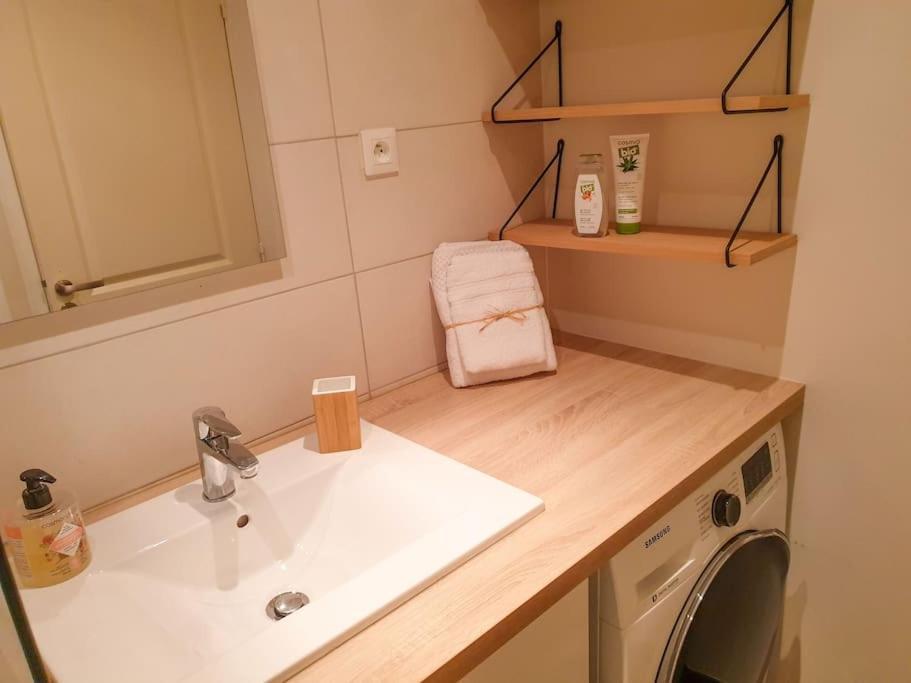 Spacieux Appartement Au Calme 15Min Sud De Lyon Proche Metro Et Gare Confluence Aquarium Gerland Oullins Exteriér fotografie
